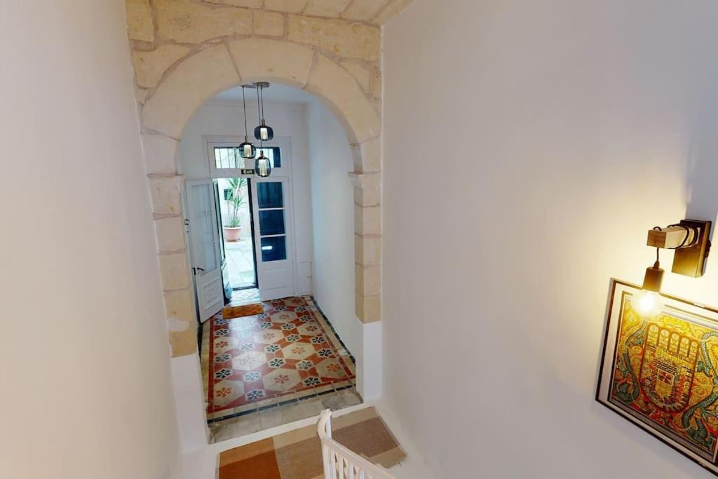 Narrow Street Suite Victoria Exterior photo