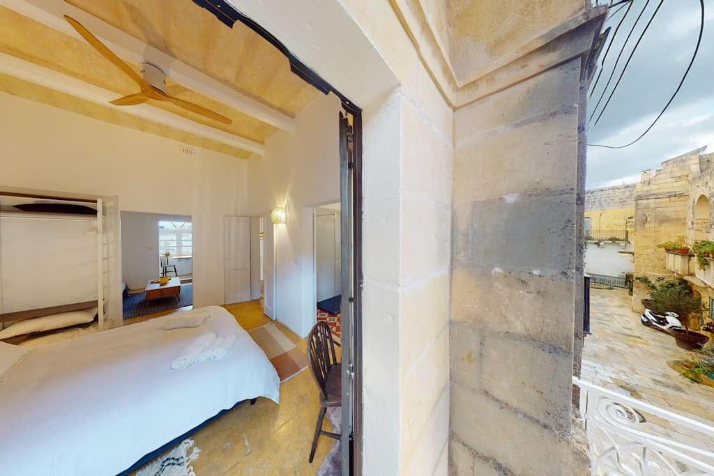 Narrow Street Suite Victoria Exterior photo